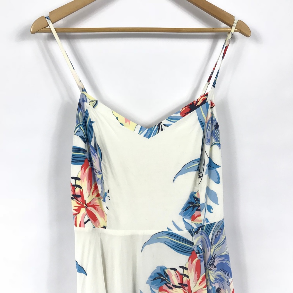 Old Navy Floral Spaghetti Strap Dress - Picture 2 of 8